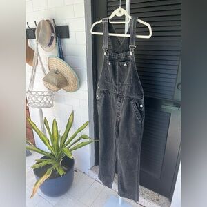 We The Free Women's Black Denim Overalls size 27 like new